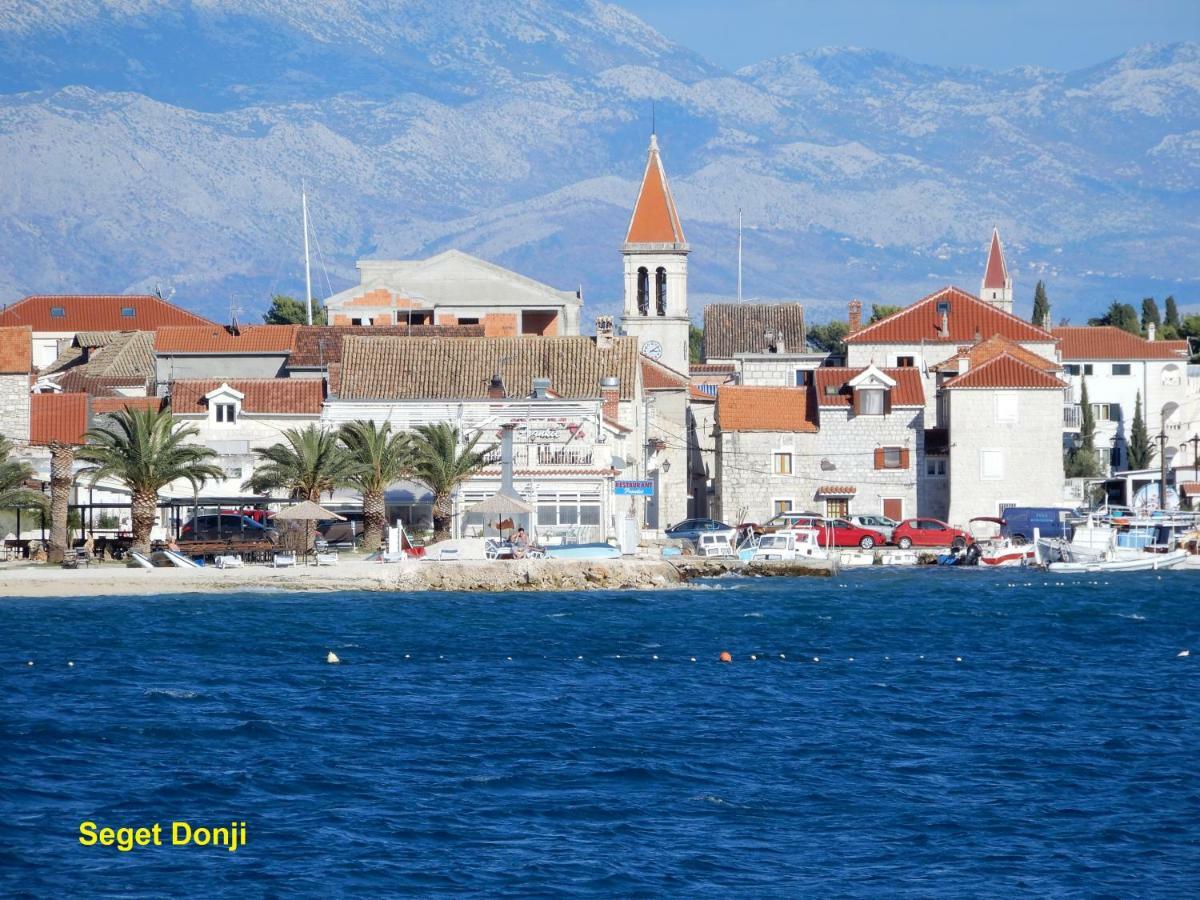 Apartments Infinitas Trogir Eksteriør billede